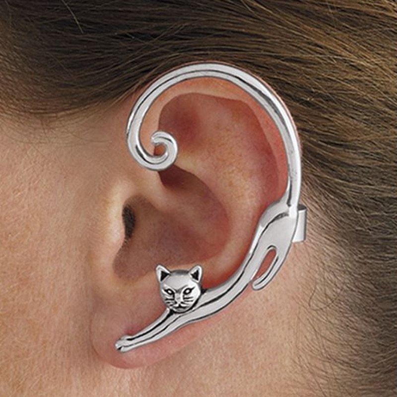 Boucle d'oreille punk chat