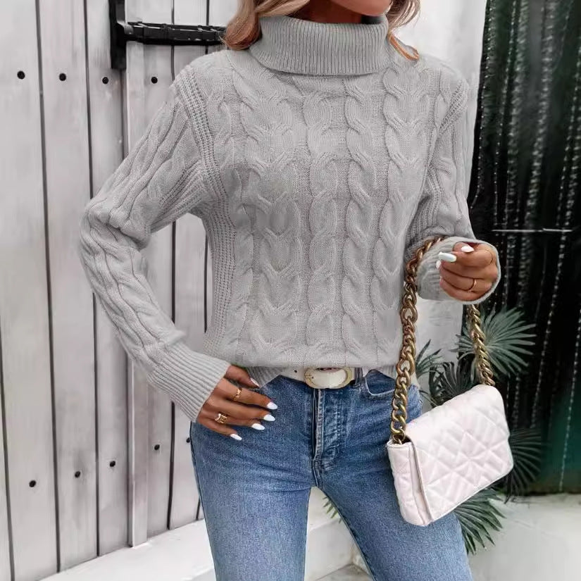 Women's Cable-knit Turtleneck Sweater - Les Petits Explorateur 